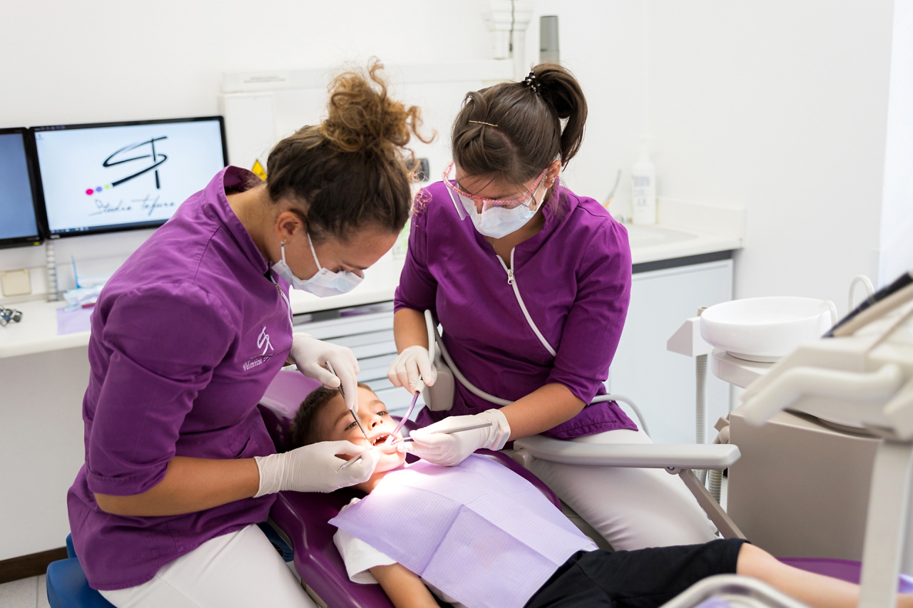 Denti da latte: come prendersi cura della bocca del bambino